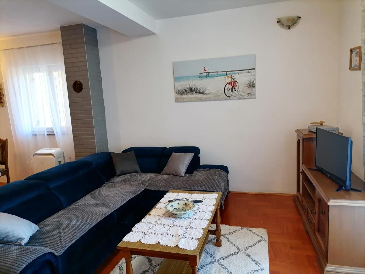 Sem Apartment Tar-Vabriga Exterior photo